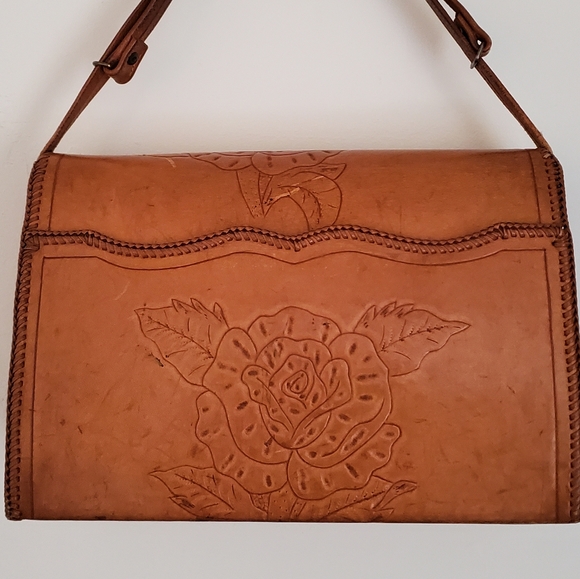 Leather Floral Embossed Hobo Envelope Vintage Box-Bag with Buckle Opening - Picture 8 of 13